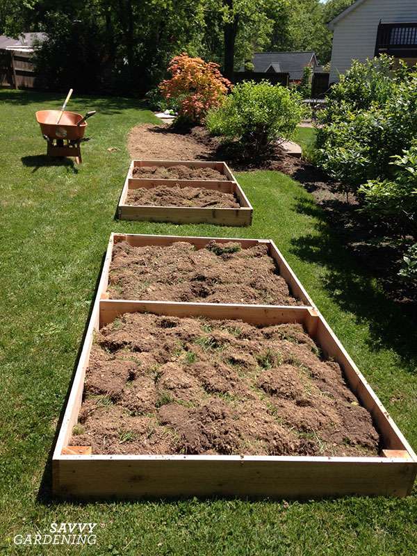 Can potting soil be used for raised beds? OffGridHarmony