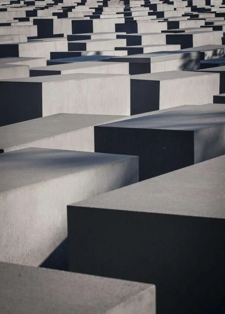 Can Shipping Containers Sit On Concrete? Can Shipping Containers Sit On Concrete?