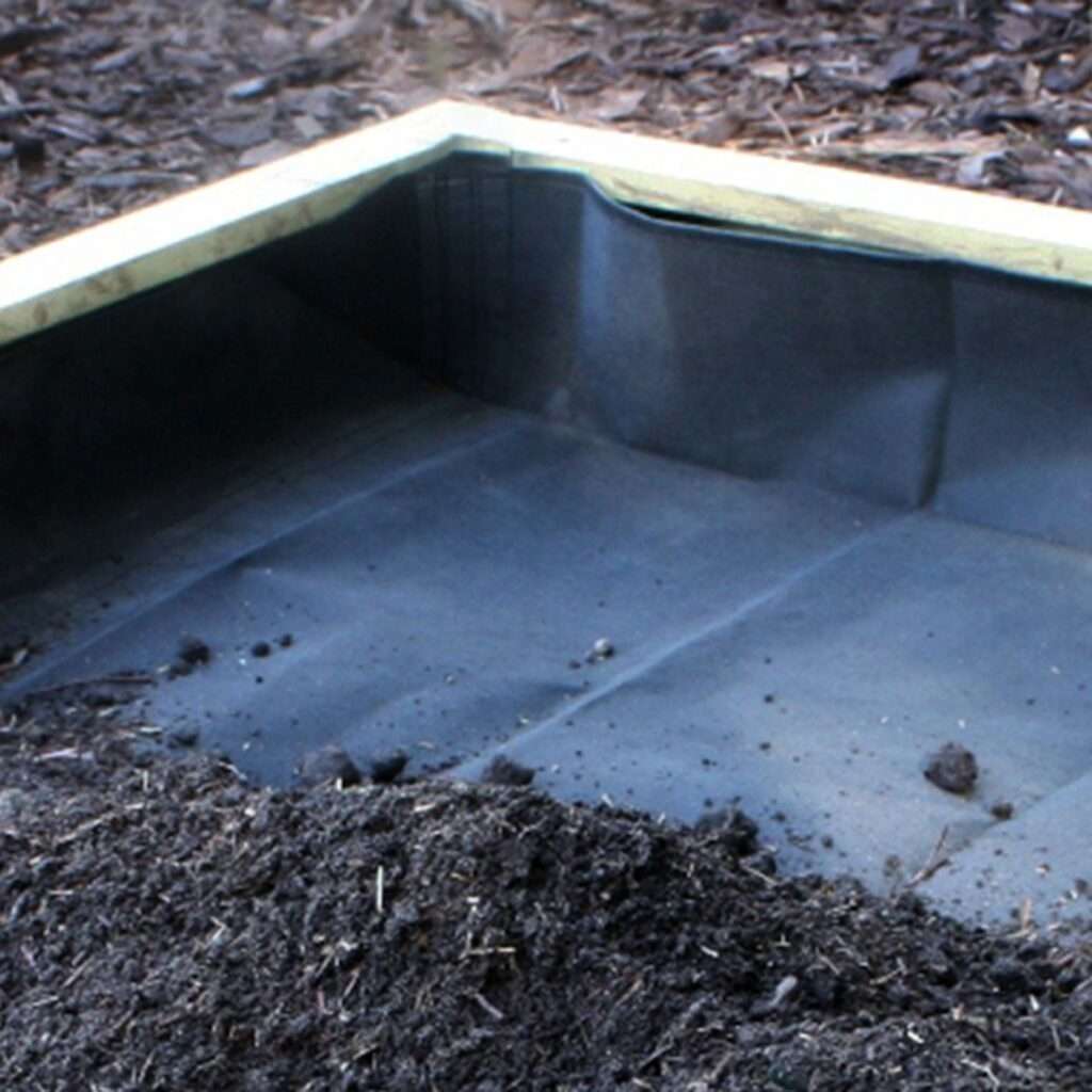 Do raised beds need a liner?