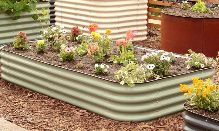 Exploring the Benefits of Including Rocks in Your Raised Garden Bed Exploring the Benefits of Including Rocks in Your Raised Garden Bed