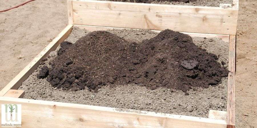 The Benefits of Mixing Topsoil with Compost for Raised Beds The Benefits of Mixing Topsoil with Compost for Raised Beds