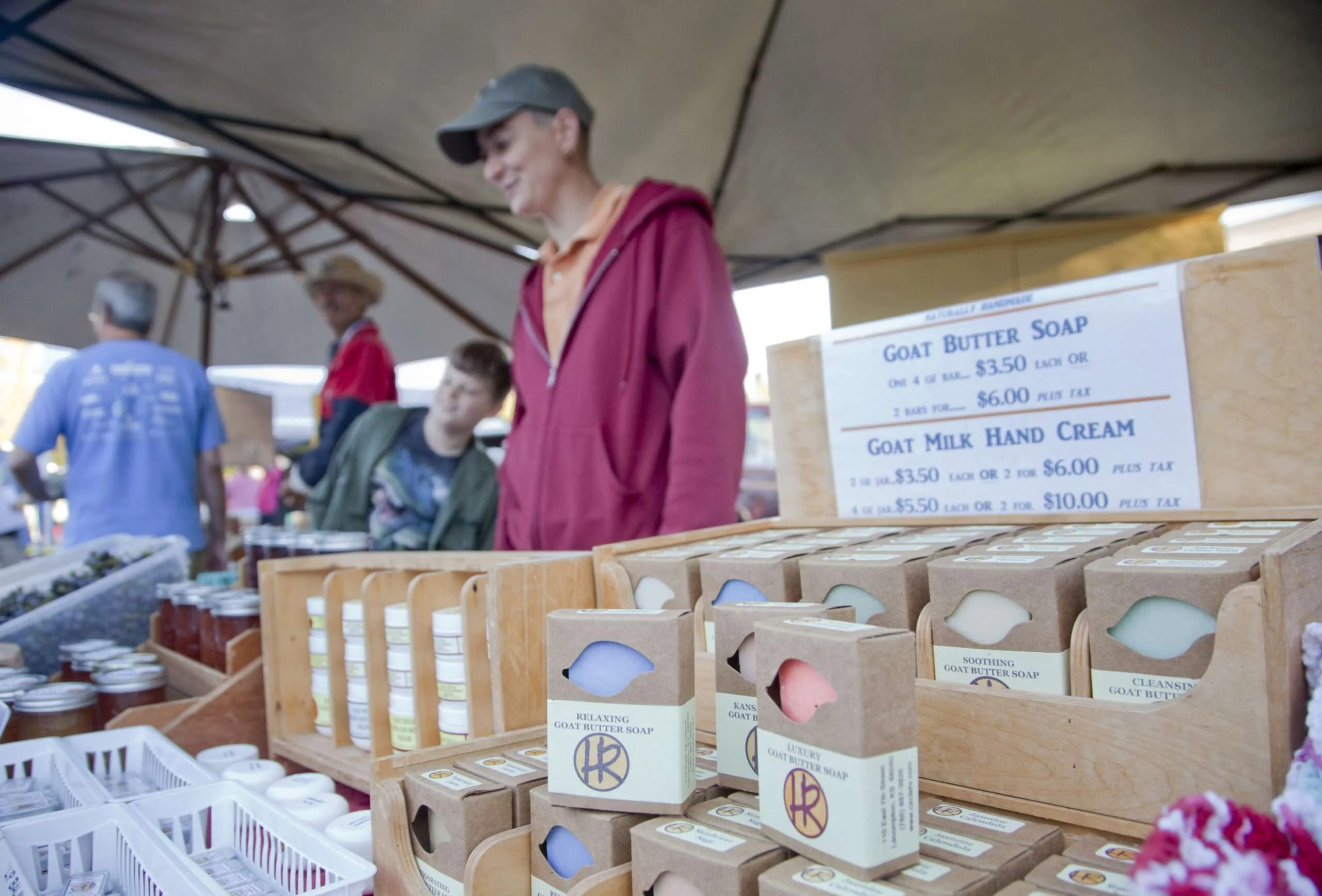 Homemade Soap: A Popular Choice for Homesteaders and Farmers Markets Homemade Soap: A Popular Choice for Homesteaders and Farmers Markets