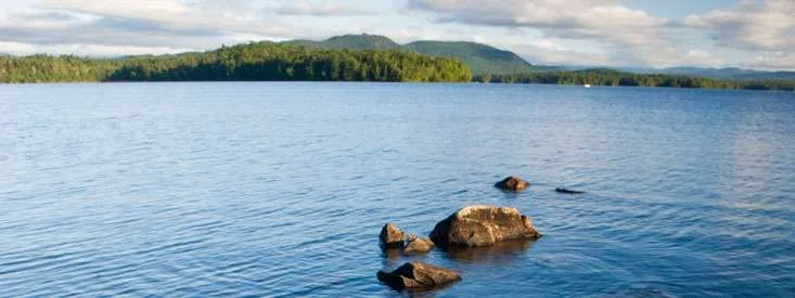 Living in New Hampshire: Location, Climate, and Wildlife