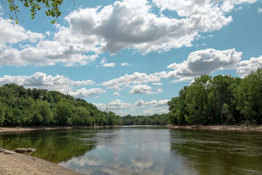 Living off-grid in rural Mississippi: Cheap land and low expenses Living off-grid in rural Mississippi: Cheap land and low expenses