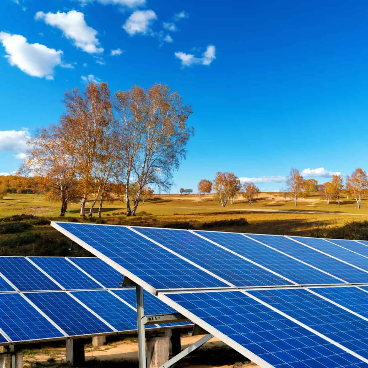 Living off the grid in North Dakota is legal and the state offers incentives for solar and wind power systems.