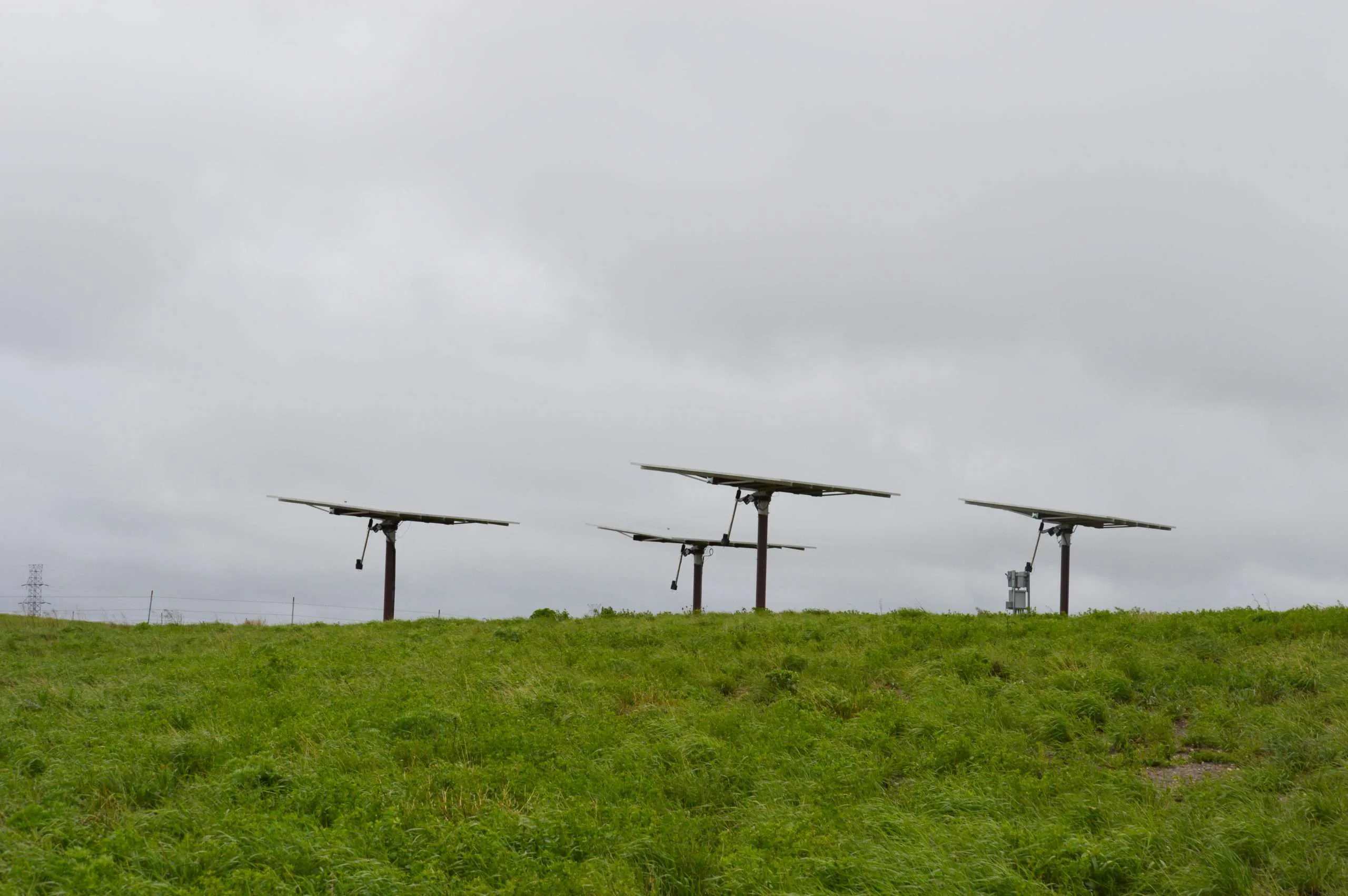 Living off the grid in North Dakota is legal and the state offers incentives for solar and wind power systems.