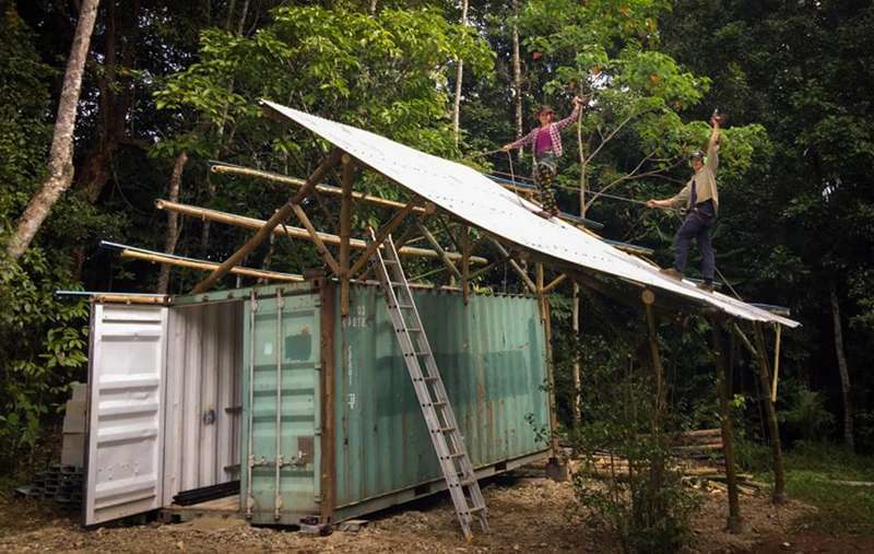 Living off the grid in the tropics: A unique and rewarding experience Living off the grid in the tropics: A unique and rewarding experience