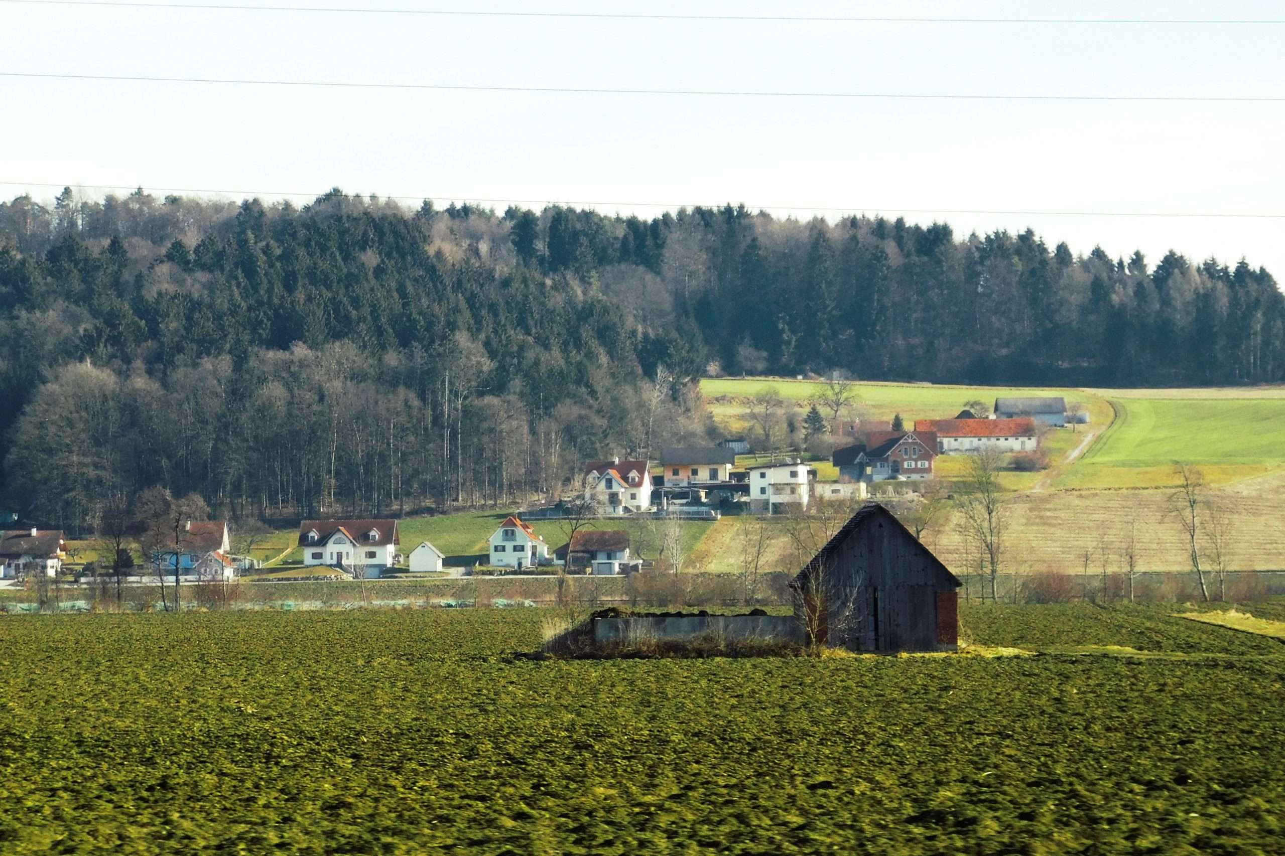 Transitioning to an Off-Grid Lifestyle: A Guide to Preparation and Challenges Transitioning to an Off-Grid Lifestyle: A Guide to Preparation and Challenges