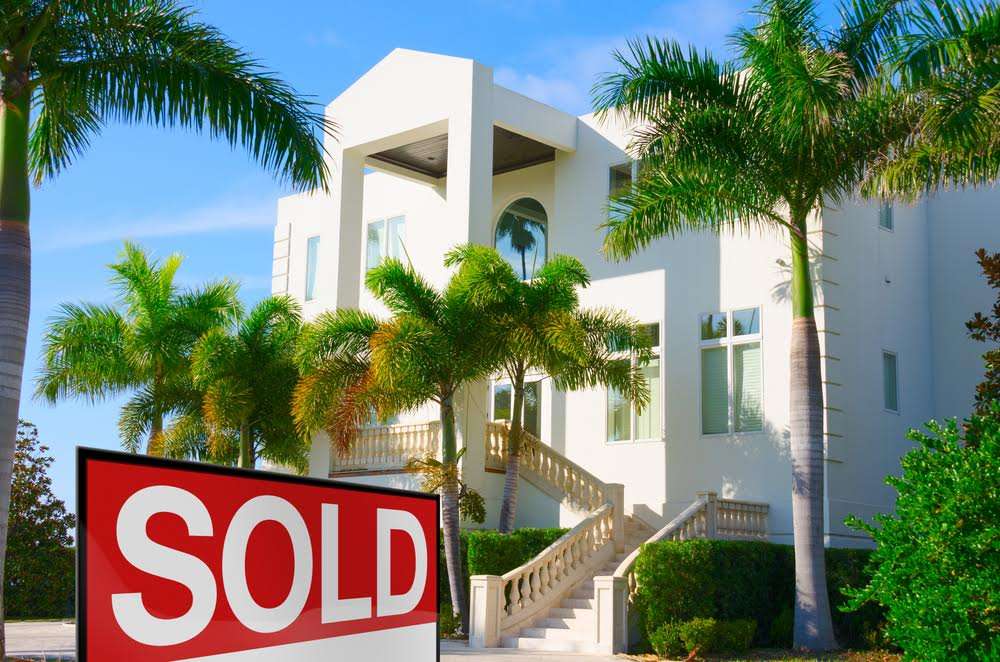 When buying land in Florida, make sure the seller has permission to sell it or is the actual owner.